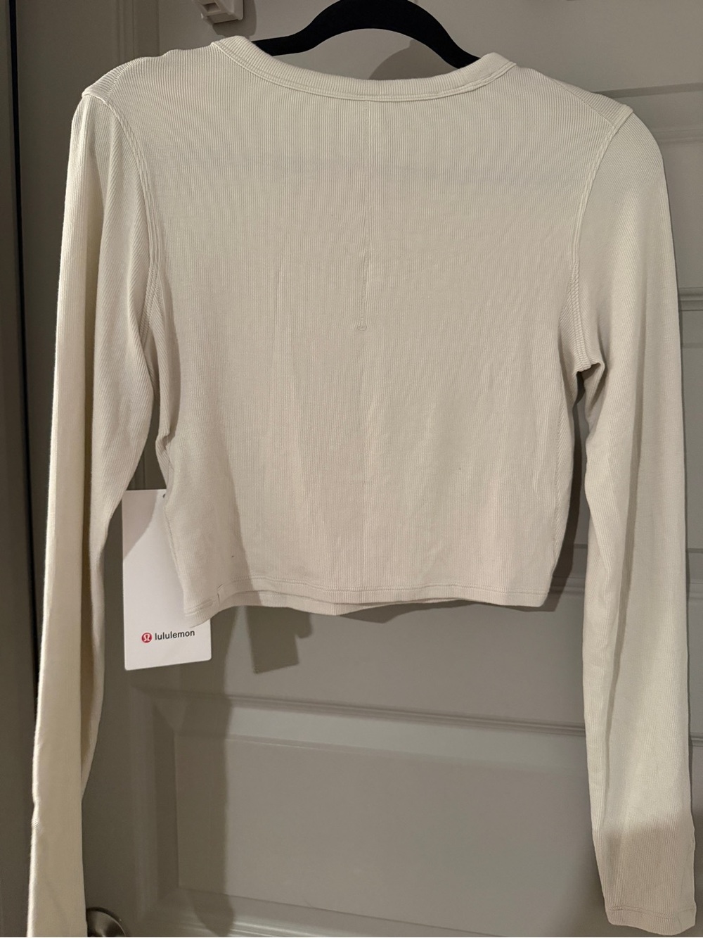 lululemon Hold Tight Straight Hem Cropped Long Sleeve